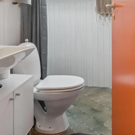 2 Bedroom Cozy In * Nakskov